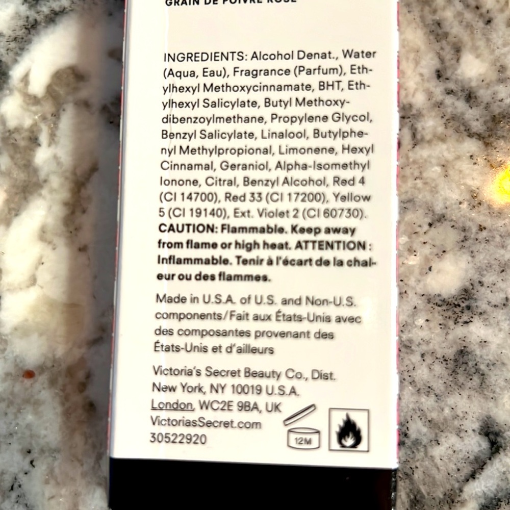 Victoria’s Secret “Just a Kiss” Eau de Parfum Rollerball. - Picture 5 of 5